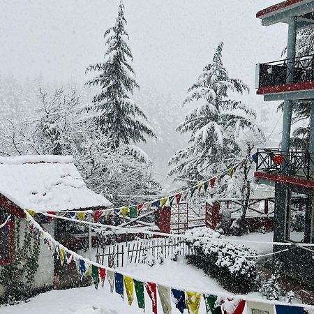Red House Cafe And Inn 마날리 외부 사진